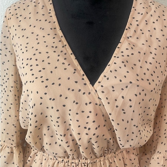 Here Comes the Sun Polka Dot flowy mini semi formal pink Dress- Size L - Picture 4 of 12